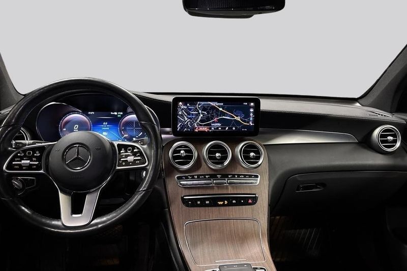 Mercedes GLC300 bild 7