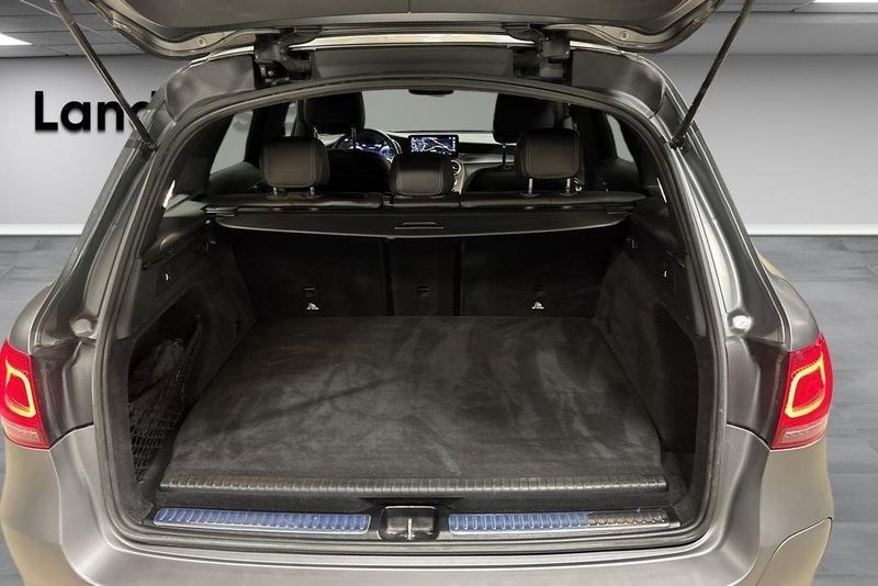 Mercedes GLC300 bild 14