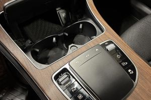 Mercedes GLC300 bild 12