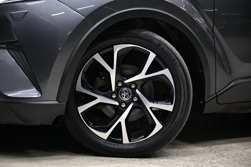 Toyota C-HR bild 2