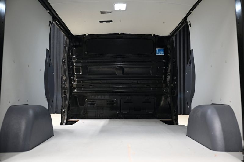 Renault Trafic bild 10