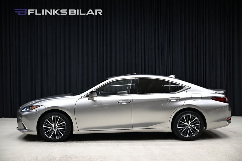 Lexus ES bild 2