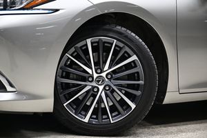 Lexus ES bild 3