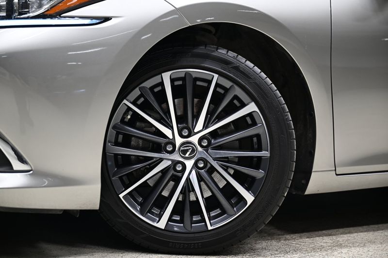 Lexus ES bild 3