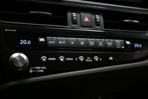 Lexus ES bild 32