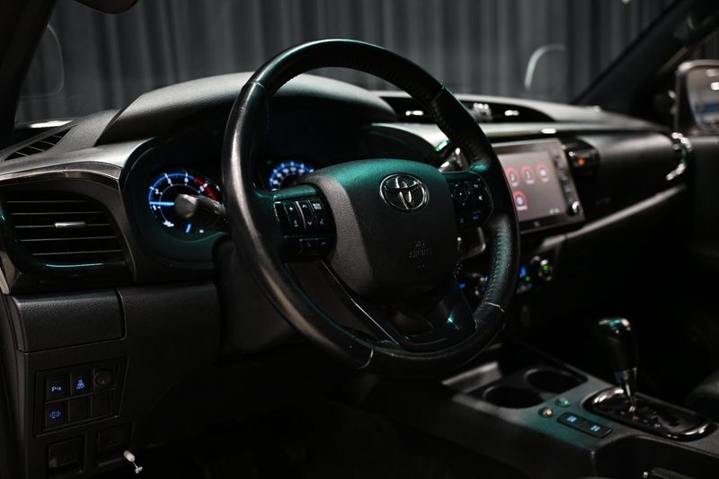 Toyota Hilux bild 18