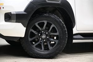 Toyota Hilux bild 2