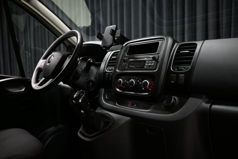 Renault Trafic bild 28