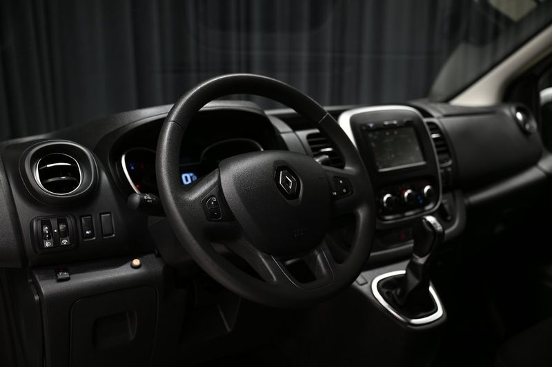 Renault Trafic bild 16