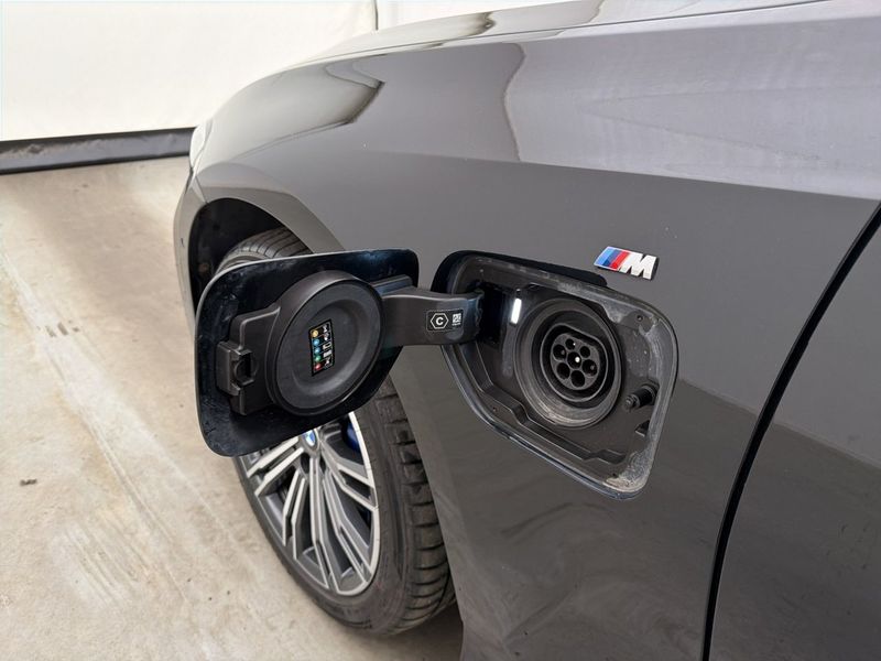 BMW 330 bild 35