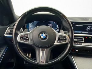 BMW 330 bild 14