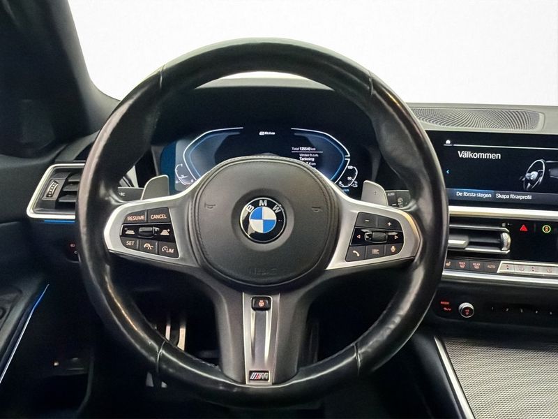 BMW 330 bild 14