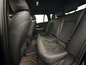 BMW 330 bild 30
