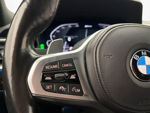 BMW 330 bild 17