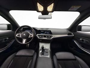 BMW 330 bild 13