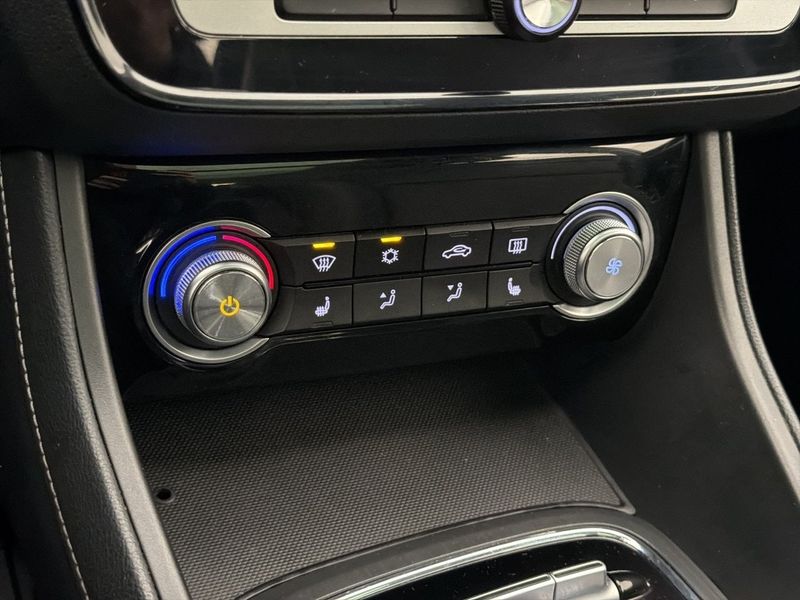 MG ZS EV bild 24