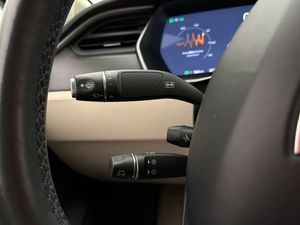 Tesla Model S bild 13