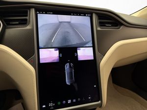 Tesla Model S bild 18