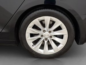 Tesla Model S bild 35