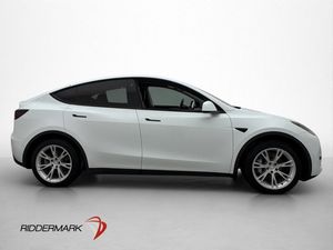 Tesla Model Y bild 8