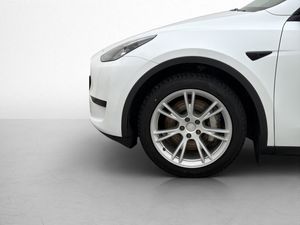 Tesla Model Y bild 9