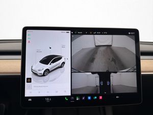 Tesla Model Y bild 27