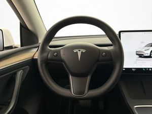 Tesla Model Y bild 20