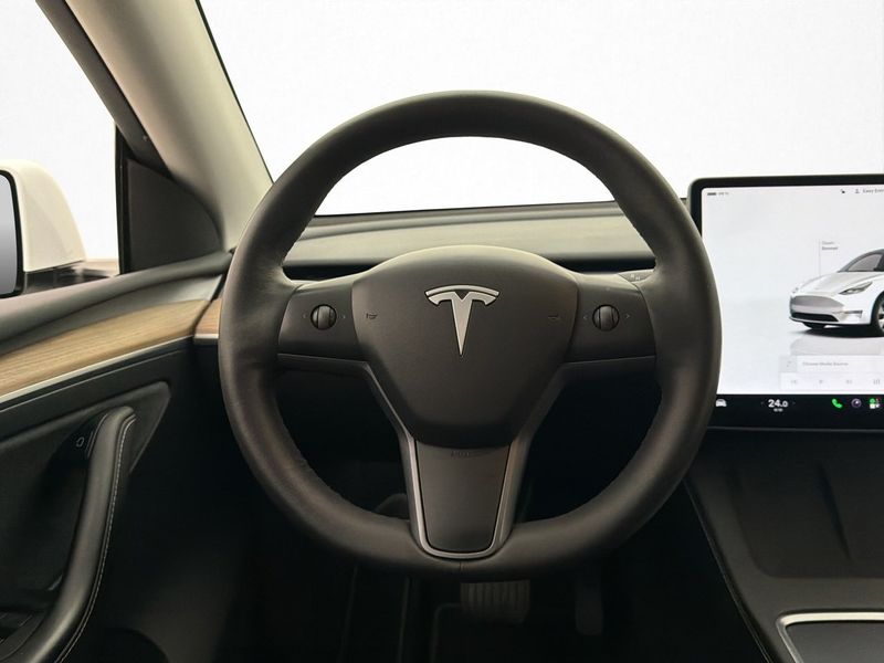 Tesla Model Y bild 20