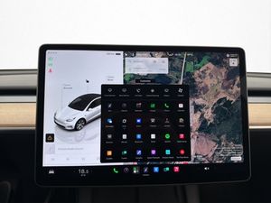 Tesla Model Y bild 26