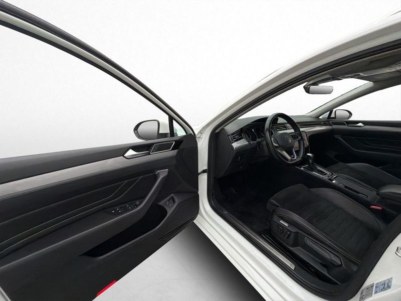 Volkswagen Passat bild 19