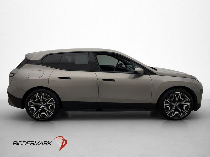 BMW iX bild 10