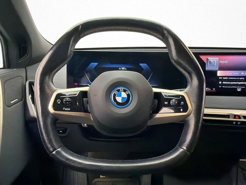 BMW iX bild 17