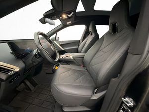 BMW iX bild 15