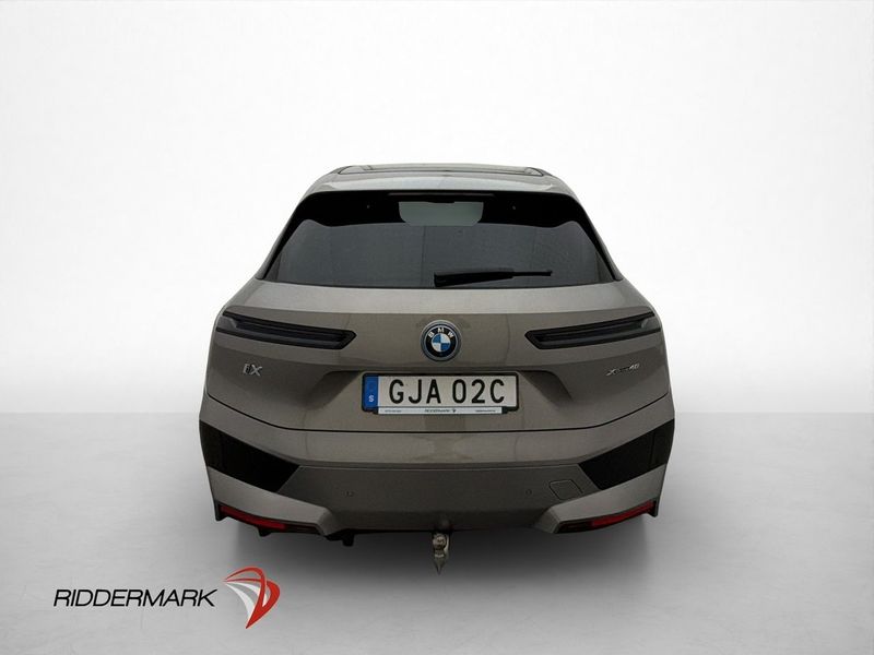 BMW iX bild 8