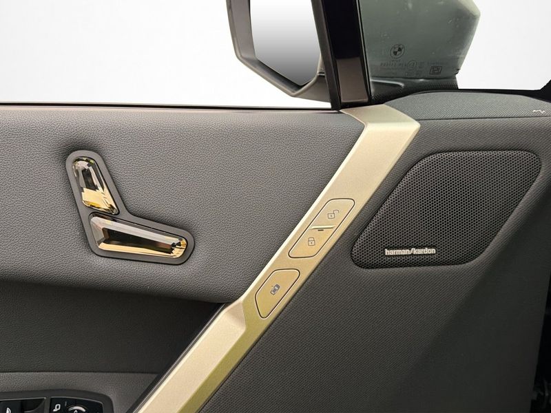 BMW iX bild 35