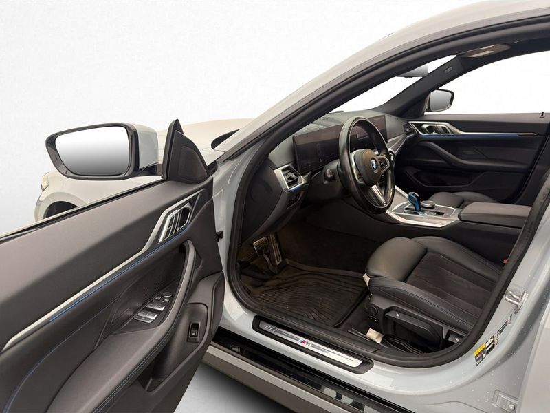 BMW i4 bild 11