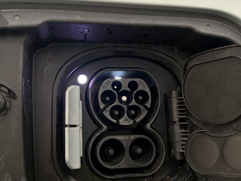 BMW i4 bild 17