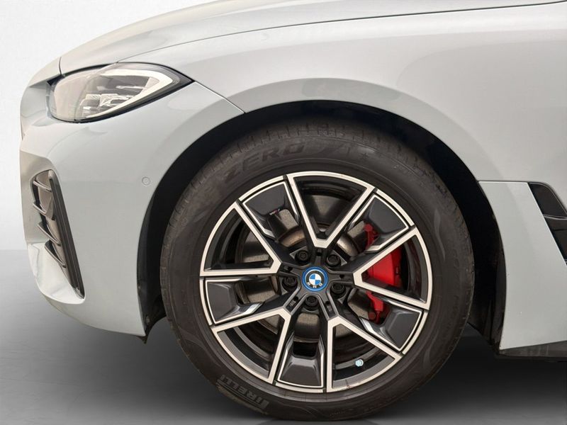 BMW i4 bild 37