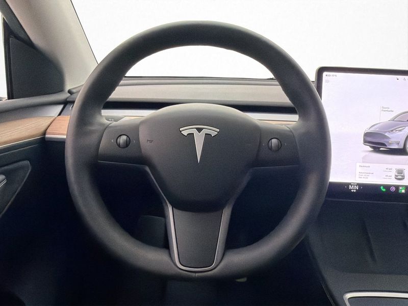 Tesla Model Y bild 16