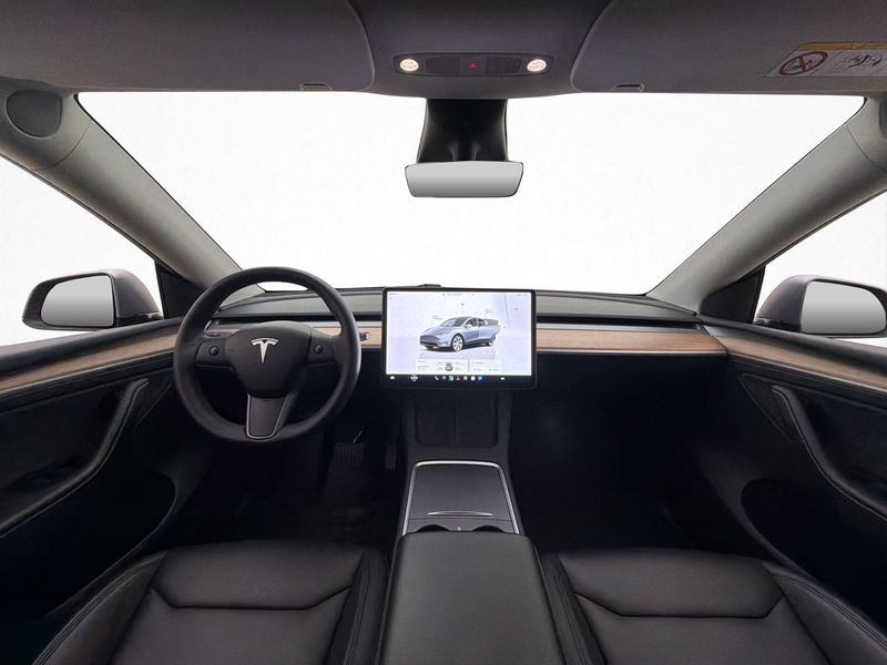 Tesla Model Y bild 15