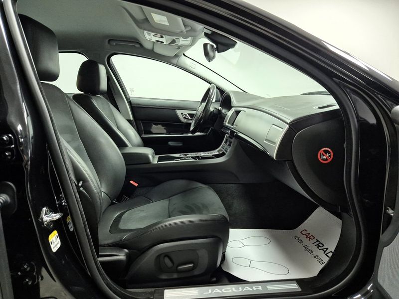 Jaguar XF bild 24