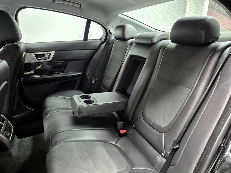 Jaguar XF bild 26