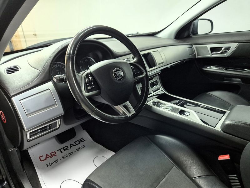 Jaguar XF bild 13
