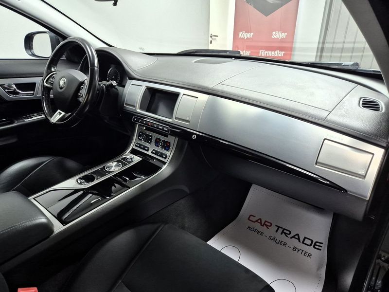 Jaguar XF bild 23