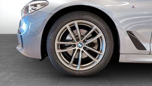 BMW 520 bild 9