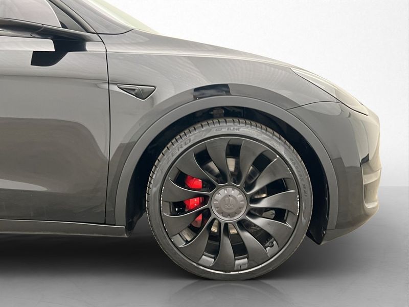 Tesla Model Y bild 27