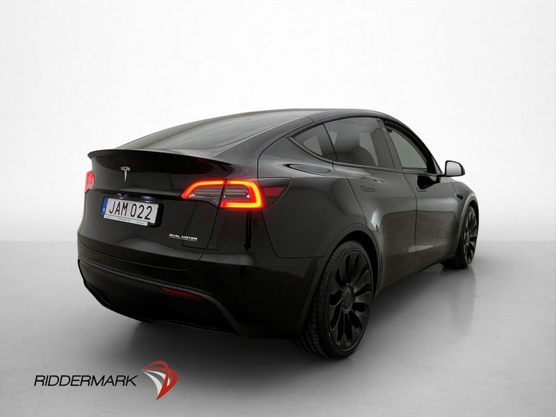 Tesla Model Y bild 8