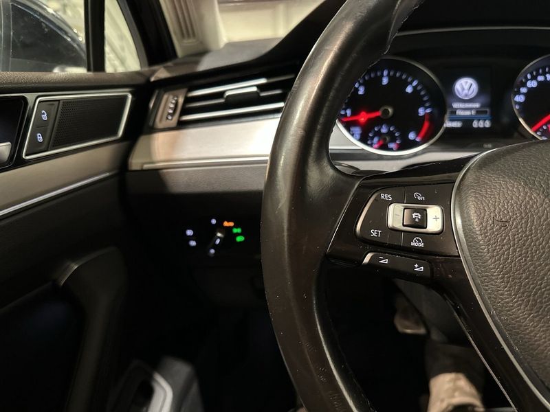 Volkswagen Passat bild 20