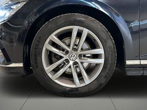 Volkswagen Passat bild 14