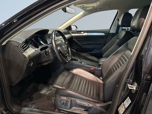Volkswagen Passat bild 7